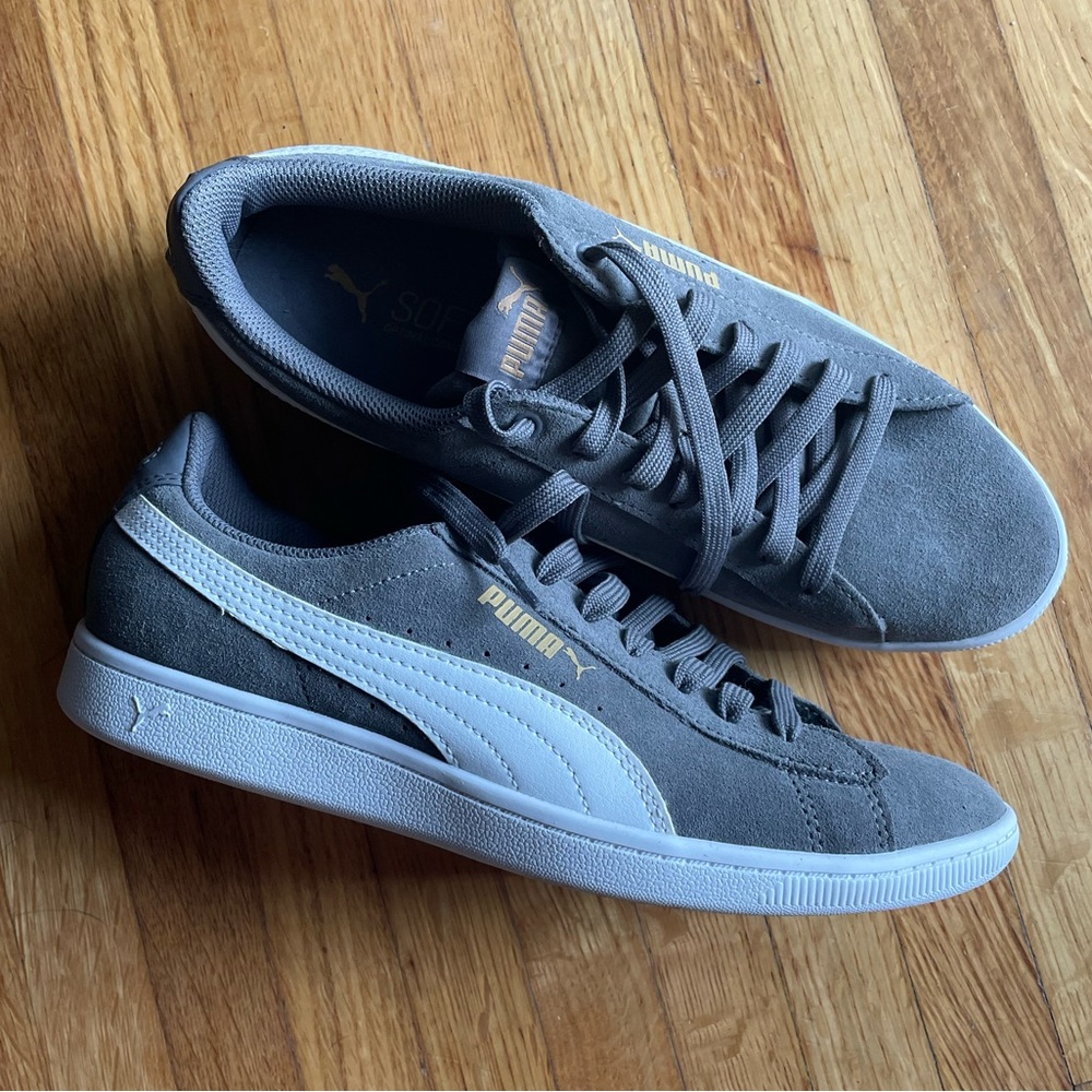 Puma Vikky Shoe - Women’s 9 - Grey Suede